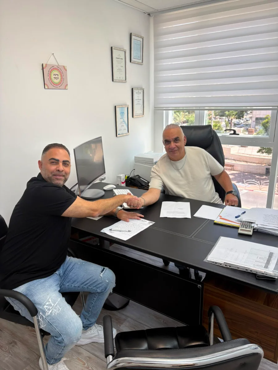 ליווי אישי מול הלקוח